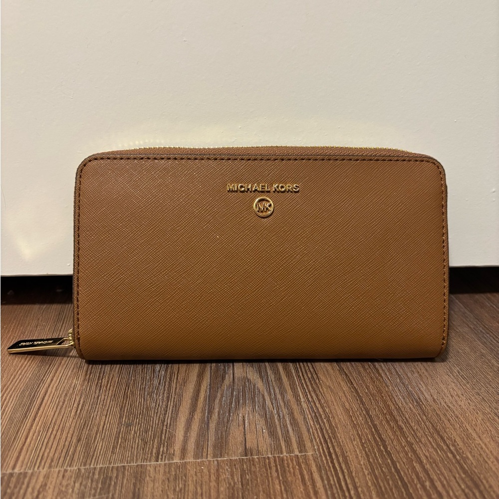 Michael Kors Jet Set Charm Wallet